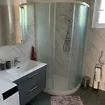 דירה Mia