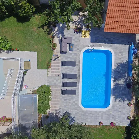 Apartments Mia Apartment Bibinje